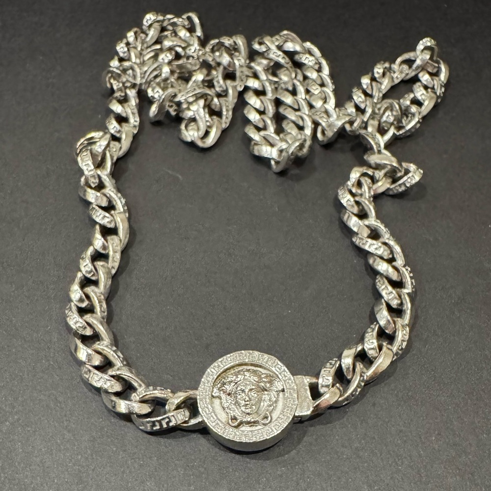 Gianni Versace Vintage Rare 18K White Gold Medusa and Greca Chain Necklace